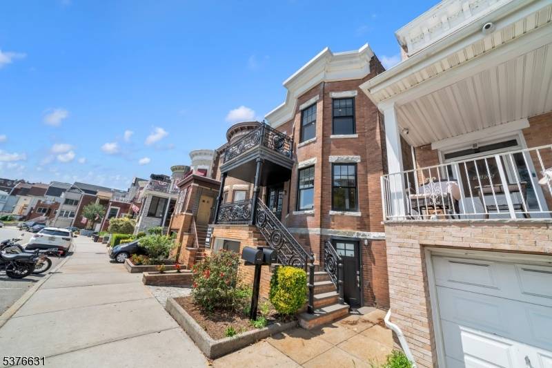 TRUE VALUE IS IN THE ADDRESS !