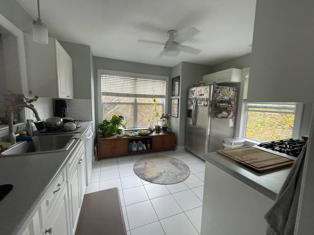 Unbeatable Location in Metuchen - 2 Bedroom, 2 Bath Rental