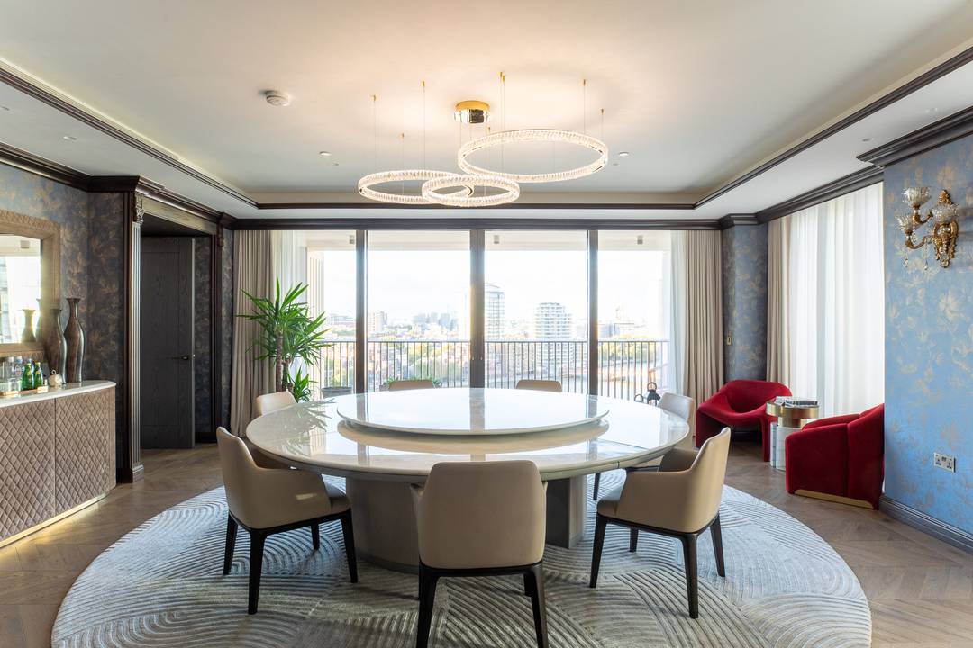 Presidential six bedrooms residence in Thames City’s boutique waterfront building