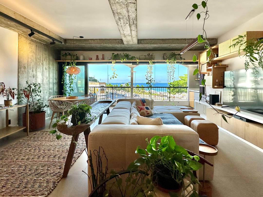 Modern ocean view condo on Ipanema beach