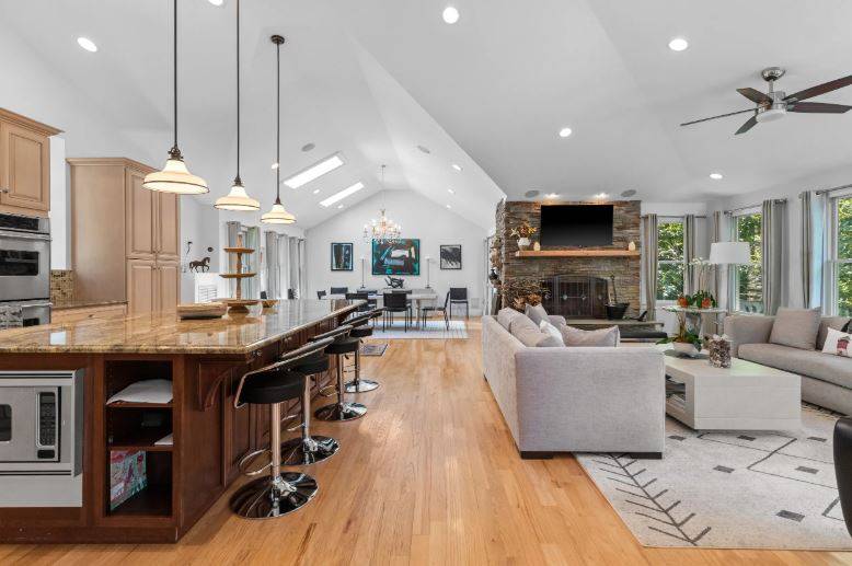 Spacious Rental across from Beach with rooftop deck & more