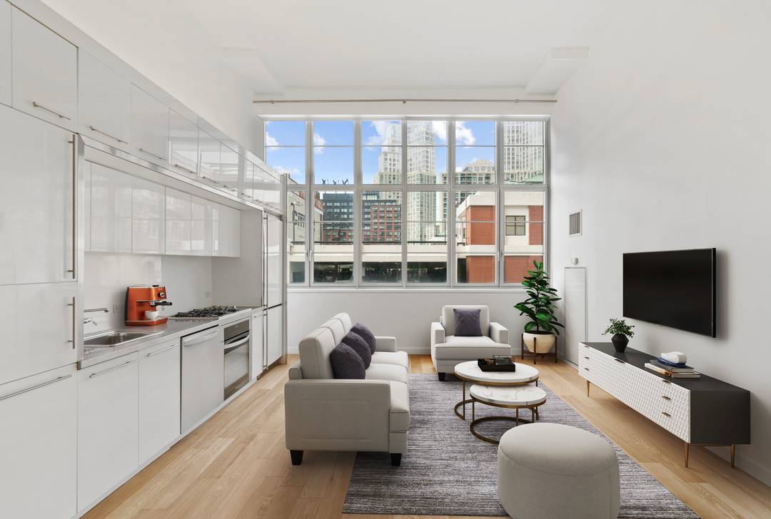 Over 1725 SF  tow Bedroom Loft with  huge  Laundry Room