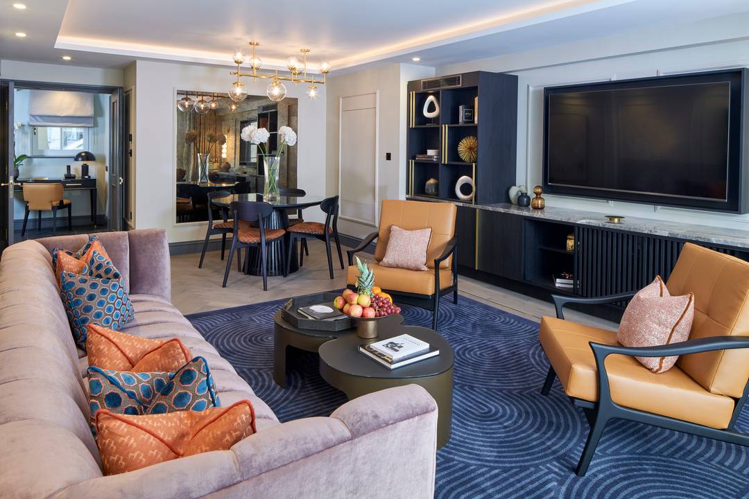 First-Floor Two-Bedroom Apartment in a Palatial Kensington Residence