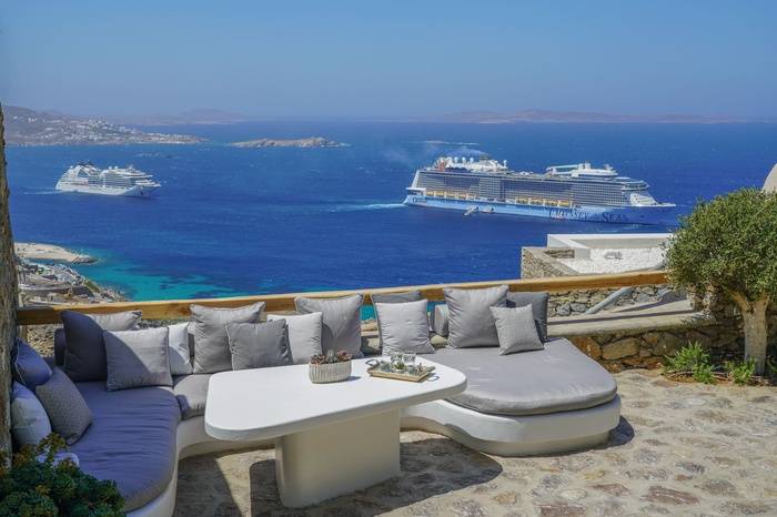 Villa for sale in Mykonos.