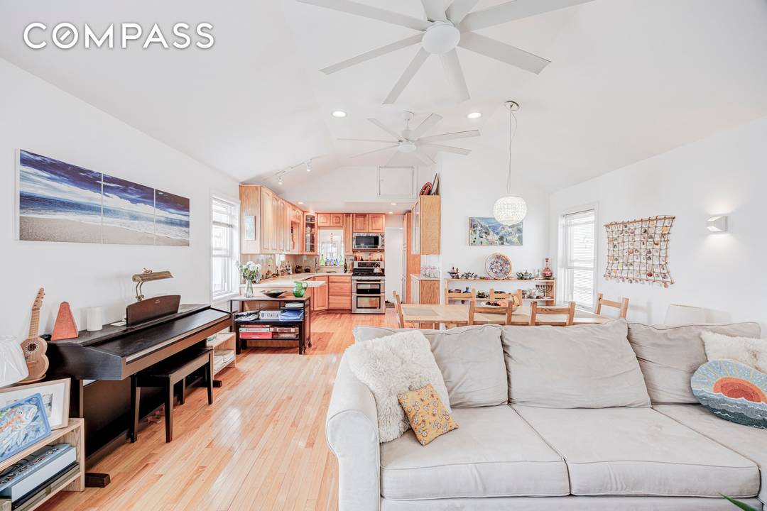 TURNKEY HOME PARKING DOUBLE LOT Privacy, beauty, and possibility all in one remarkable property.