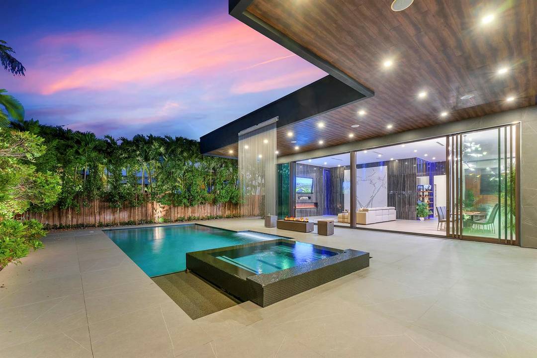 Ultra-Luxury Modern Living in One of Fort Lauderdale’s Most Prestigious Neighborhoods